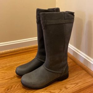 Eddie Bauer Women’s Cinder boot size 9.5